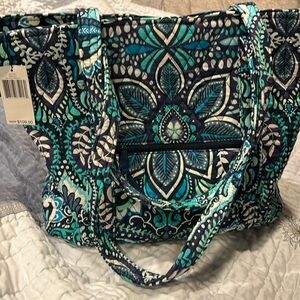 BluesLARGE Tote aqua seablueNavy tote overnightbag NWTfree new matching lanyard